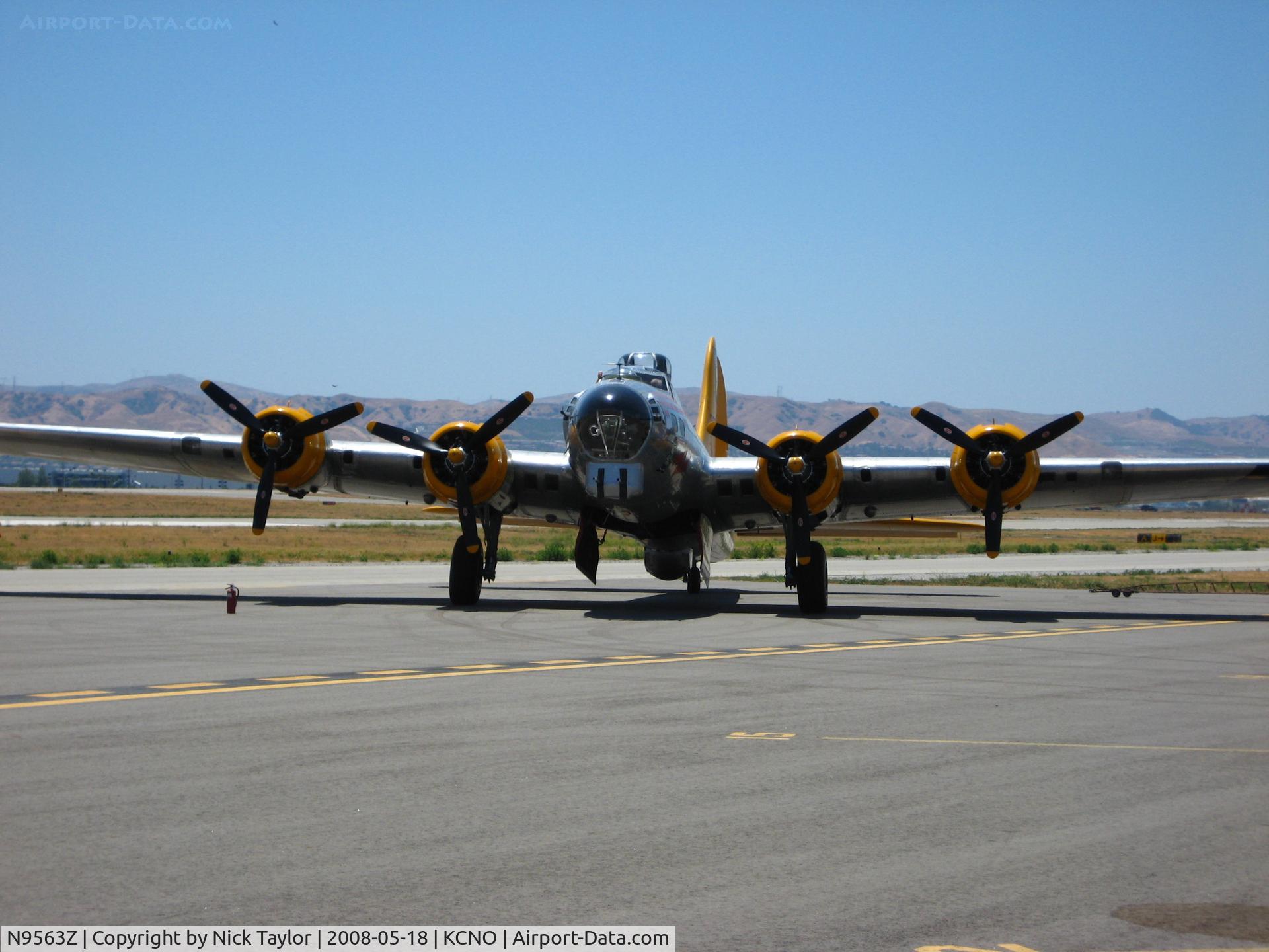 N9563Z, 1944 Boeing B-17G Flying Fortress C/N 32204, Chino Air Show 08