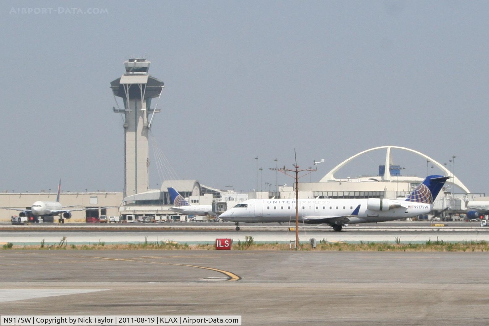 N917SW, 2002 Canadair CRJ-200LR (CL-600-2B19) C/N 7641, Rolling out 25L
