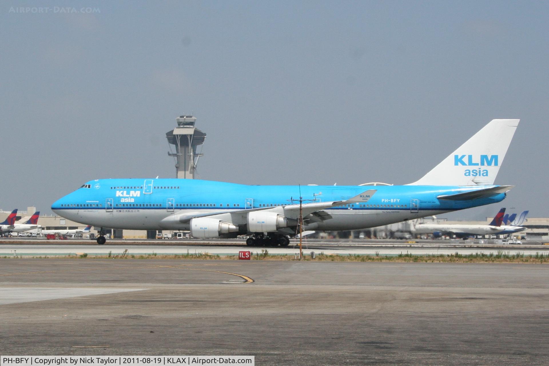 PH-BFY, 2002 Boeing 747-406BC C/N 30455, Built in 2002