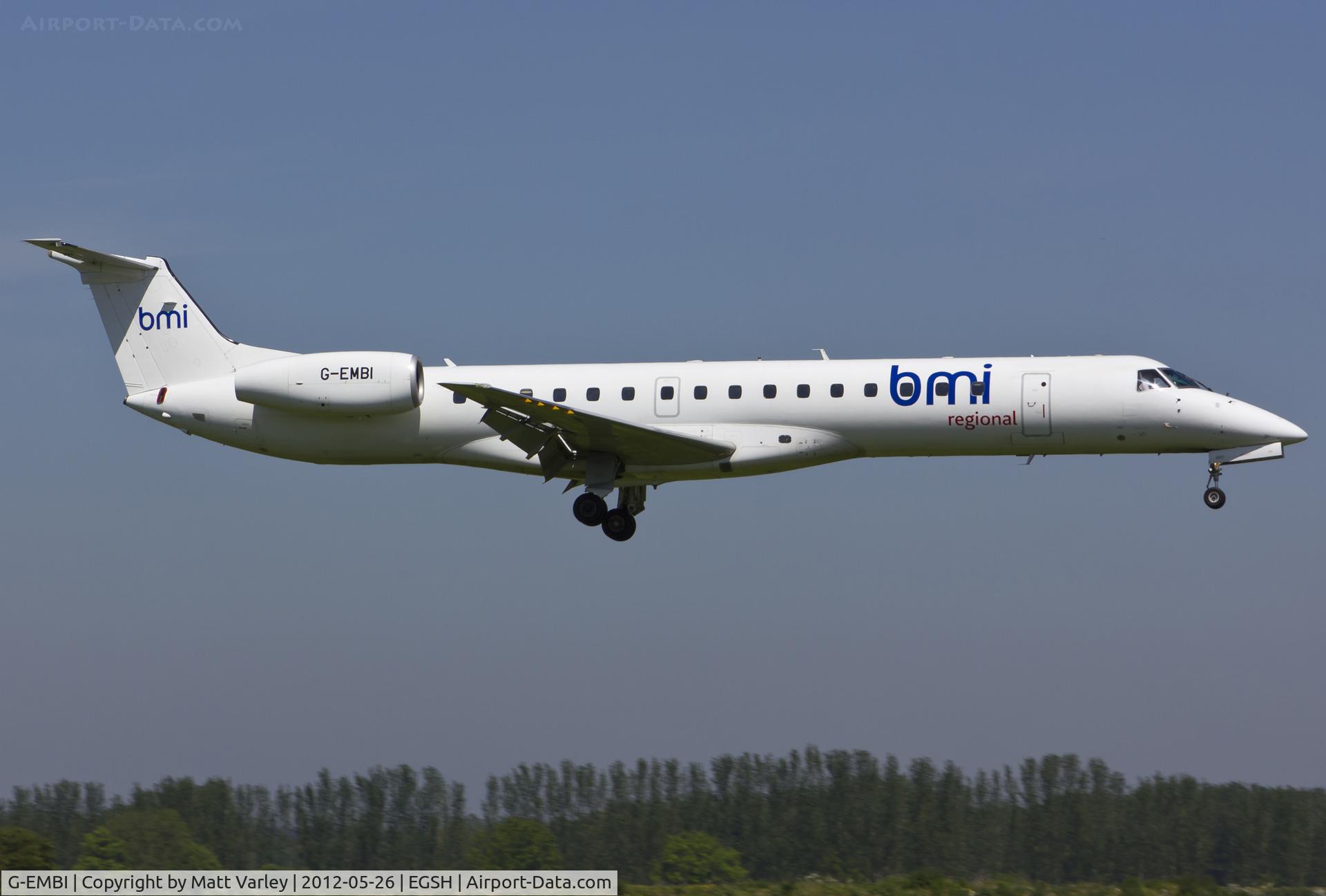 G-EMBI, 1999 Embraer EMB-145EU (ERJ-145EU) C/N 145126, Arriving at EGSH.