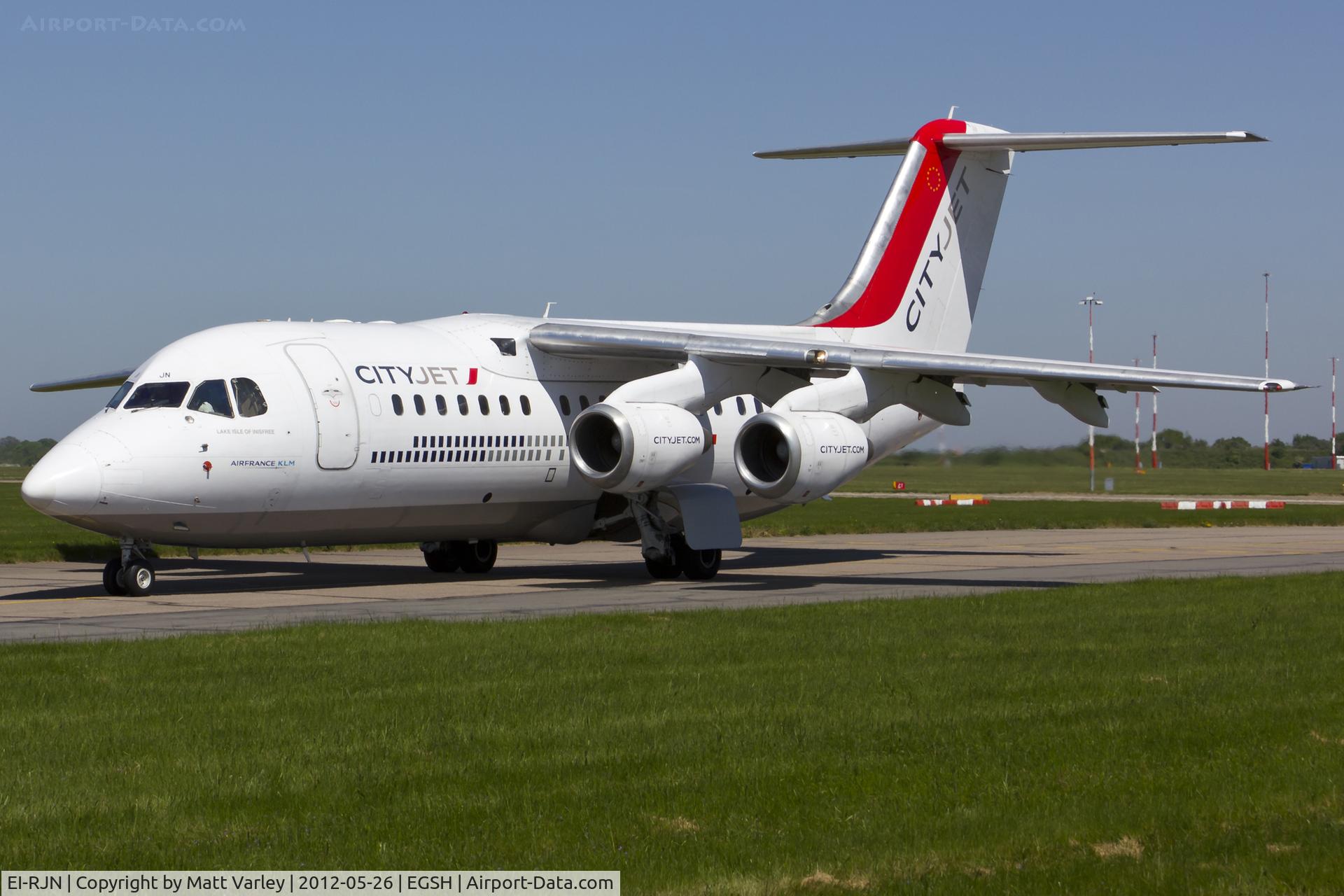 EI-RJN, 1999 BAE Systems Avro 146-RJ85 C/N E.2351, About to depart EGSH.