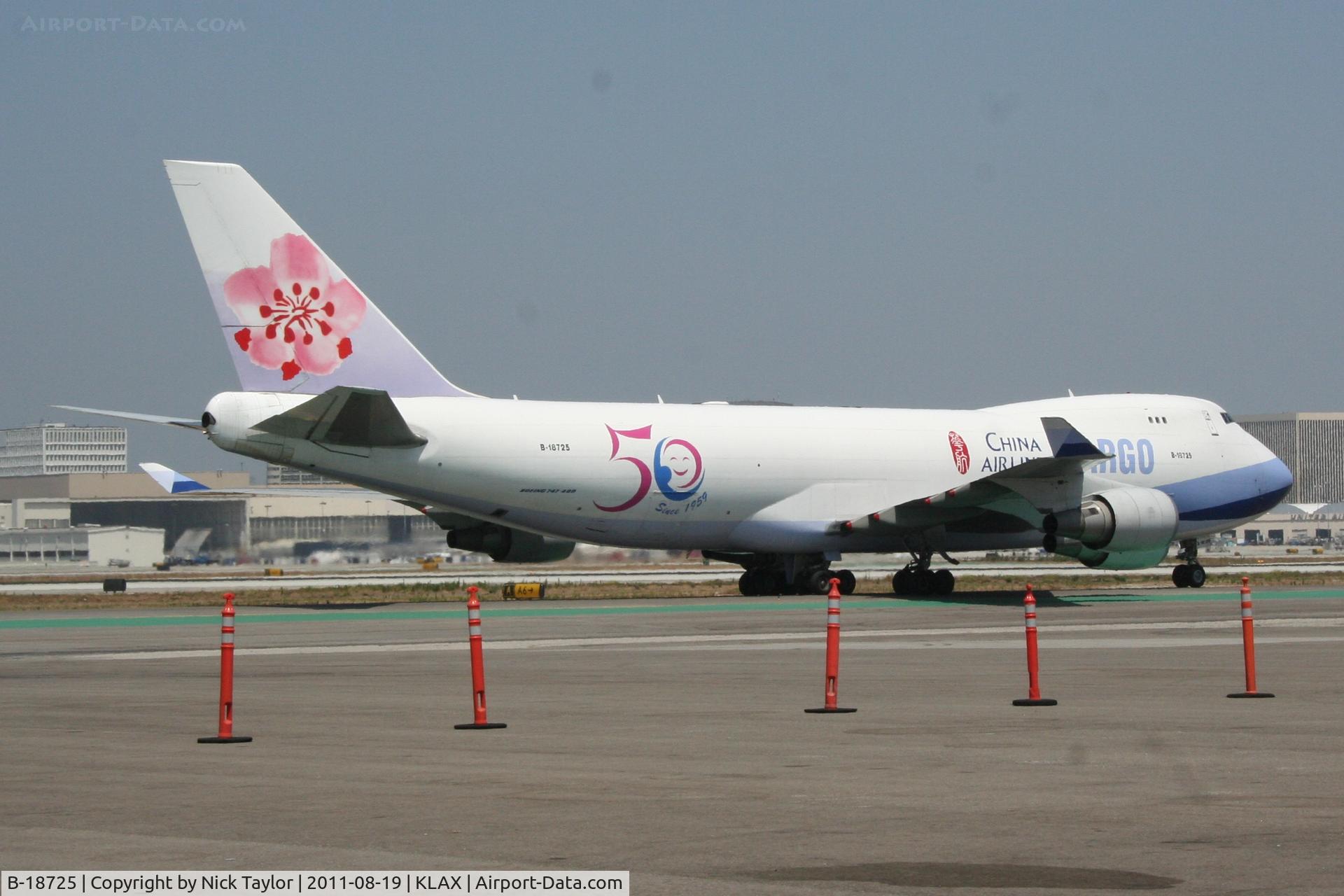 B-18725, 2007 Boeing 747-409F/SCD C/N 30771, Taxiing on Alpha