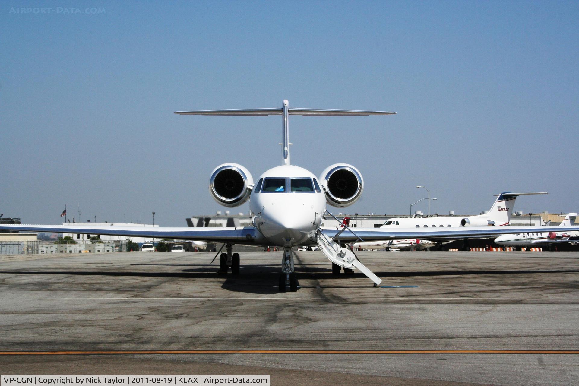 VP-CGN, 2007 Gulfstream Aerospace V-SP G550 C/N 5149, Atlantic ramp