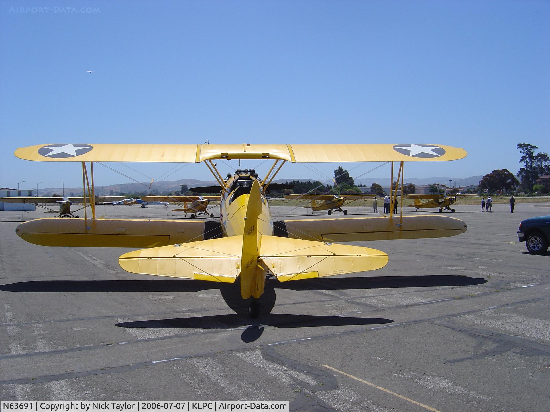 N63691, 1942 Boeing N2S-4 Kaydet (A75N1) C/N 75-3592, Lompoc Piper Cub Fly-in 2006