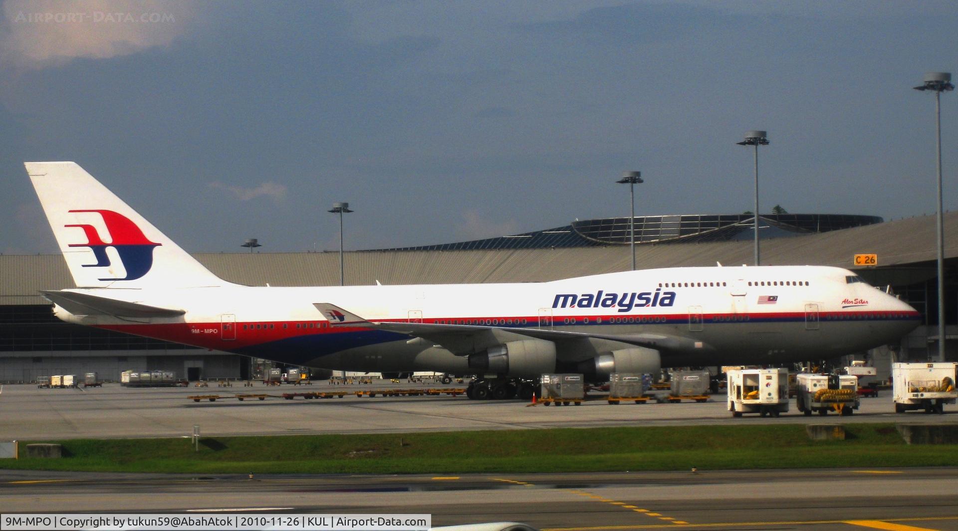 9M-MPO, 2001 Boeing 747-4H6 C/N 28433, Malaysia Airlines