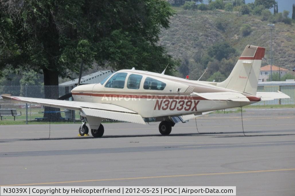 N3039X, 1987 Beech F33A Bonanza C/N CE-1138, Parked in transient parking