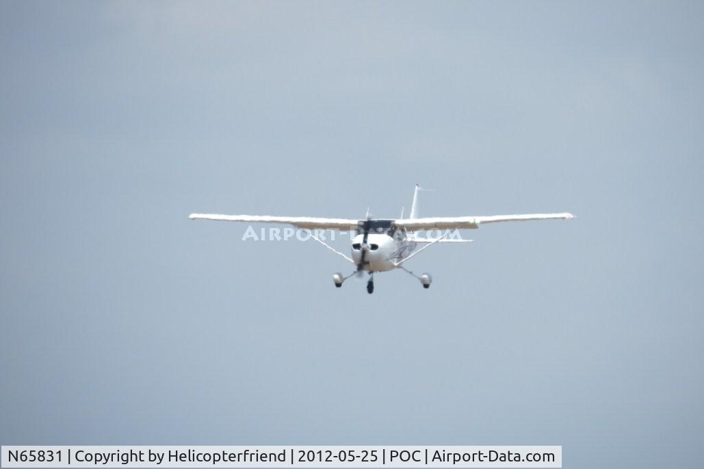N65831, 2005 Cessna 172S C/N 172S9796, On final for 26L