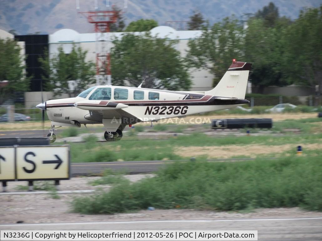 N3236G, Beech A36 Bonanza 36 C/N E-2287, Taking off from 26L