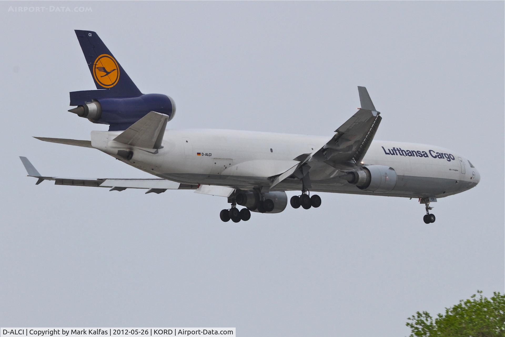 D-ALCI, 2000 McDonnell Douglas MD-11F C/N 48800, Lufthansa Cargo McDonnell Douglas MD-11F, GEC8220 arriving from Frankfurt Int'l/EDDF, RWY 10 approach KORD.