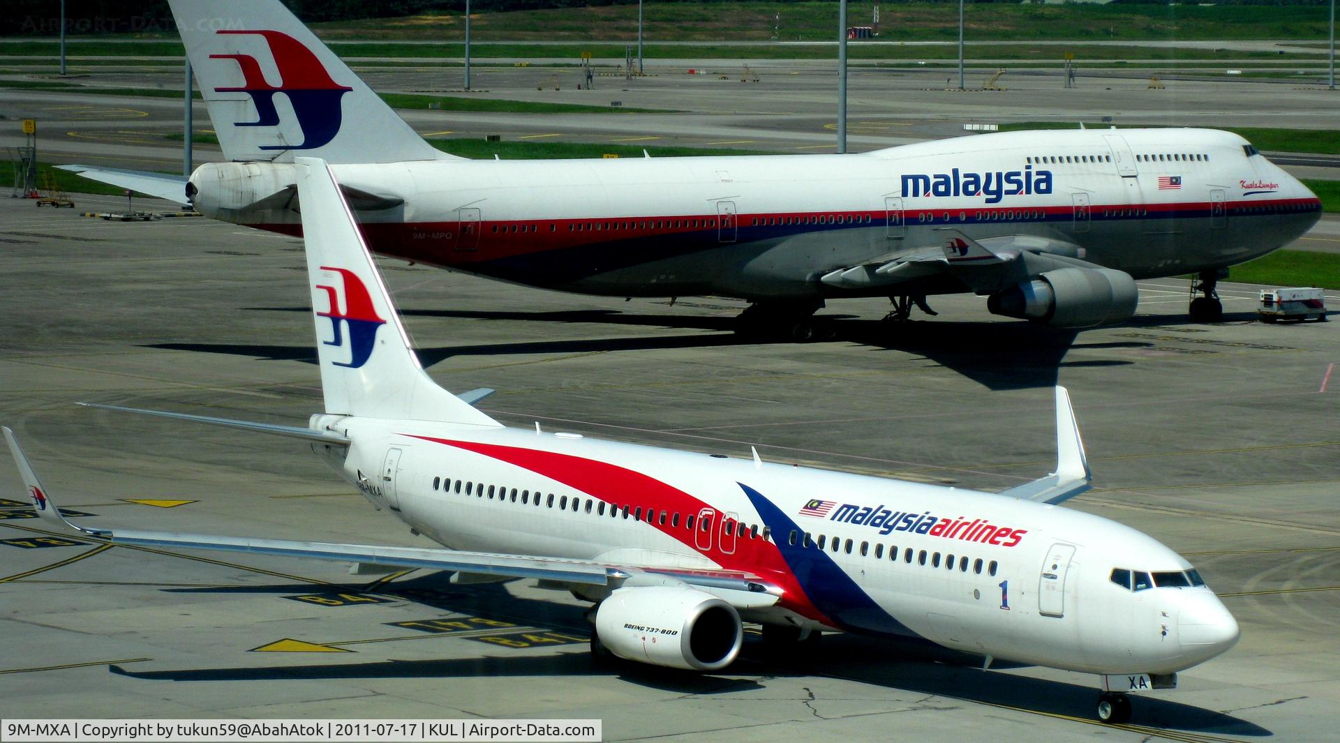 9M-MXA, 2010 Boeing 737-8H6 C/N 40128, Malaysian Airlines