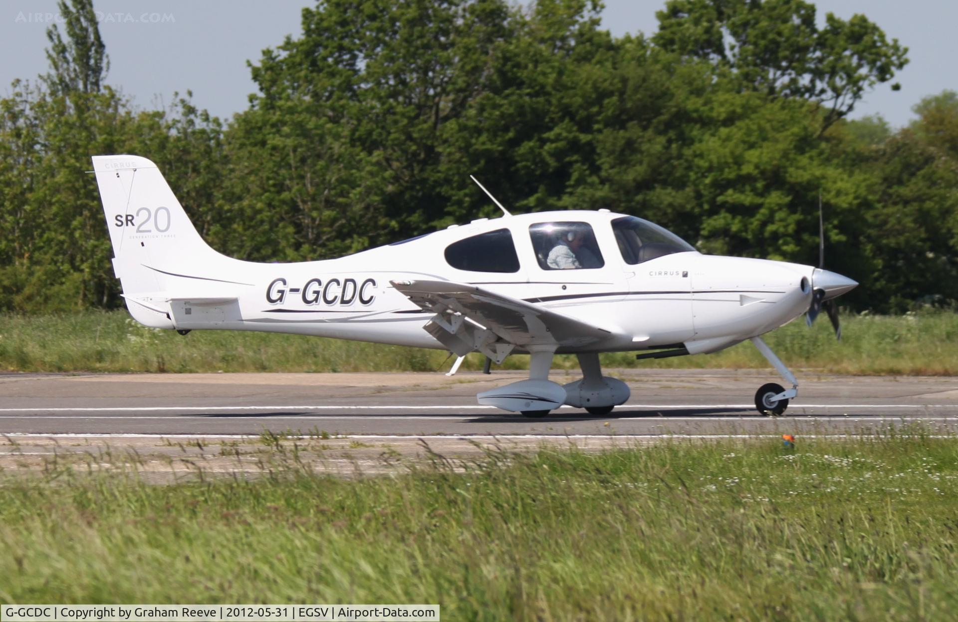 G-GCDC, 2008 Cirrus SR20 G3 C/N 2008, Just landed.