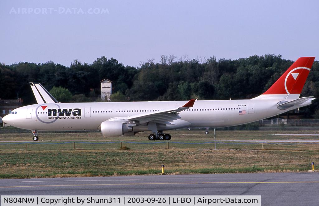 N804NW, 2003 Airbus A330-323 C/N 0549, Delivery day...