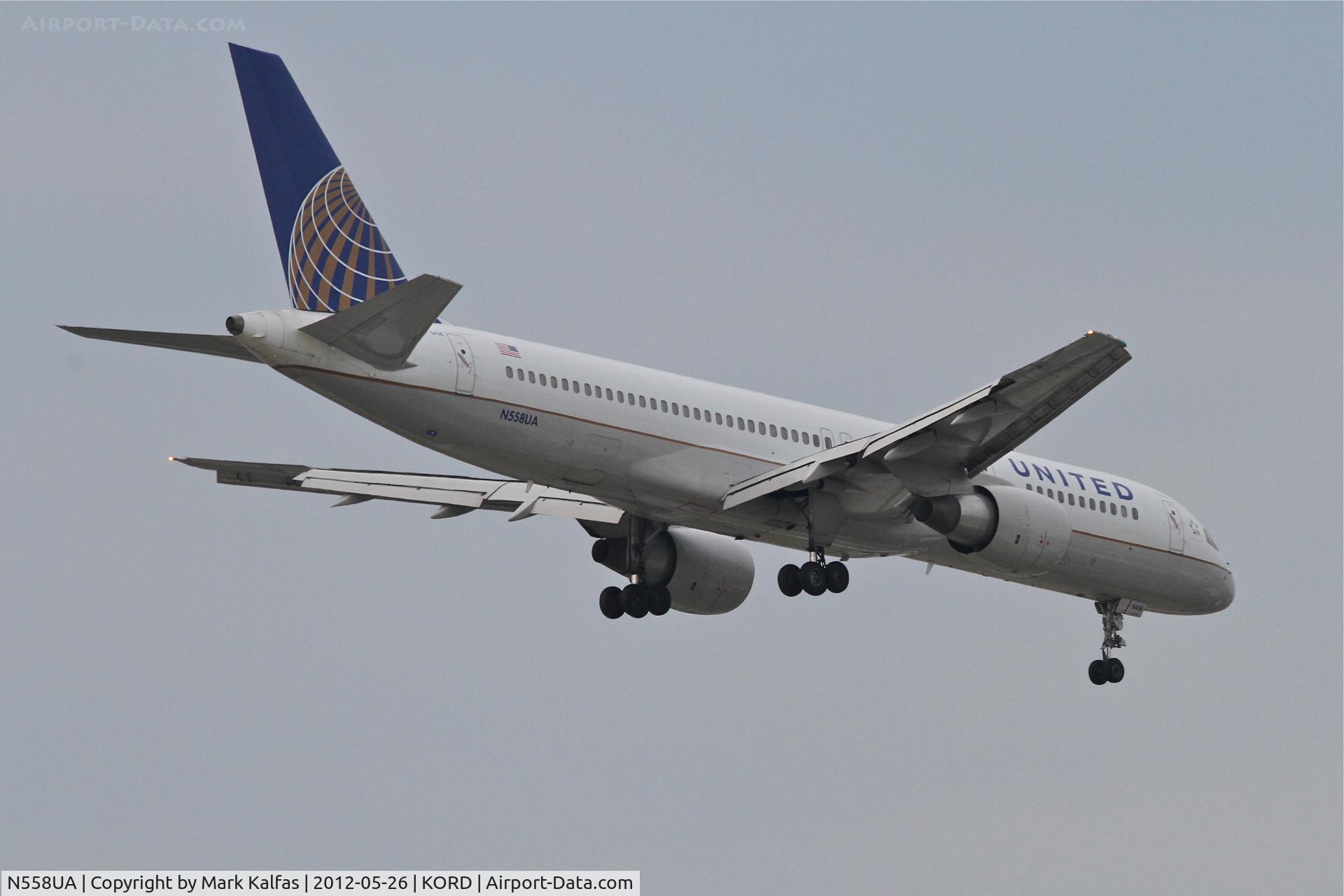 N558UA, 1992 Boeing 757-222 C/N 26654, United Airlines Boeing 757-222, UAL1746 arriving from KDCA, RWY 10 approach KORD.
