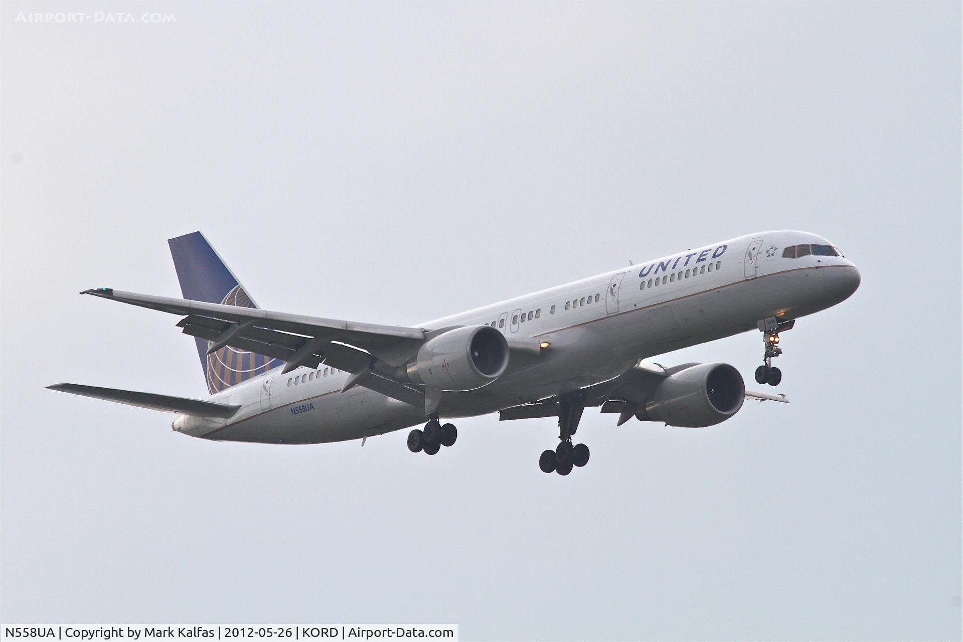N558UA, 1992 Boeing 757-222 C/N 26654, United Airlines Boeing 757-222, UAL1746 arriving from KDCA, RWY 10 approach KORD.