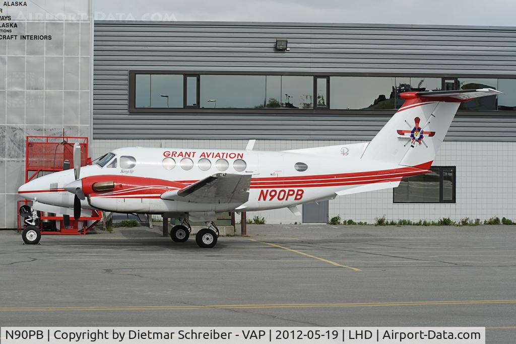 N90PB, 1976 Beech 200 King Air C/N BB-125, Grant Aviation Beech 200