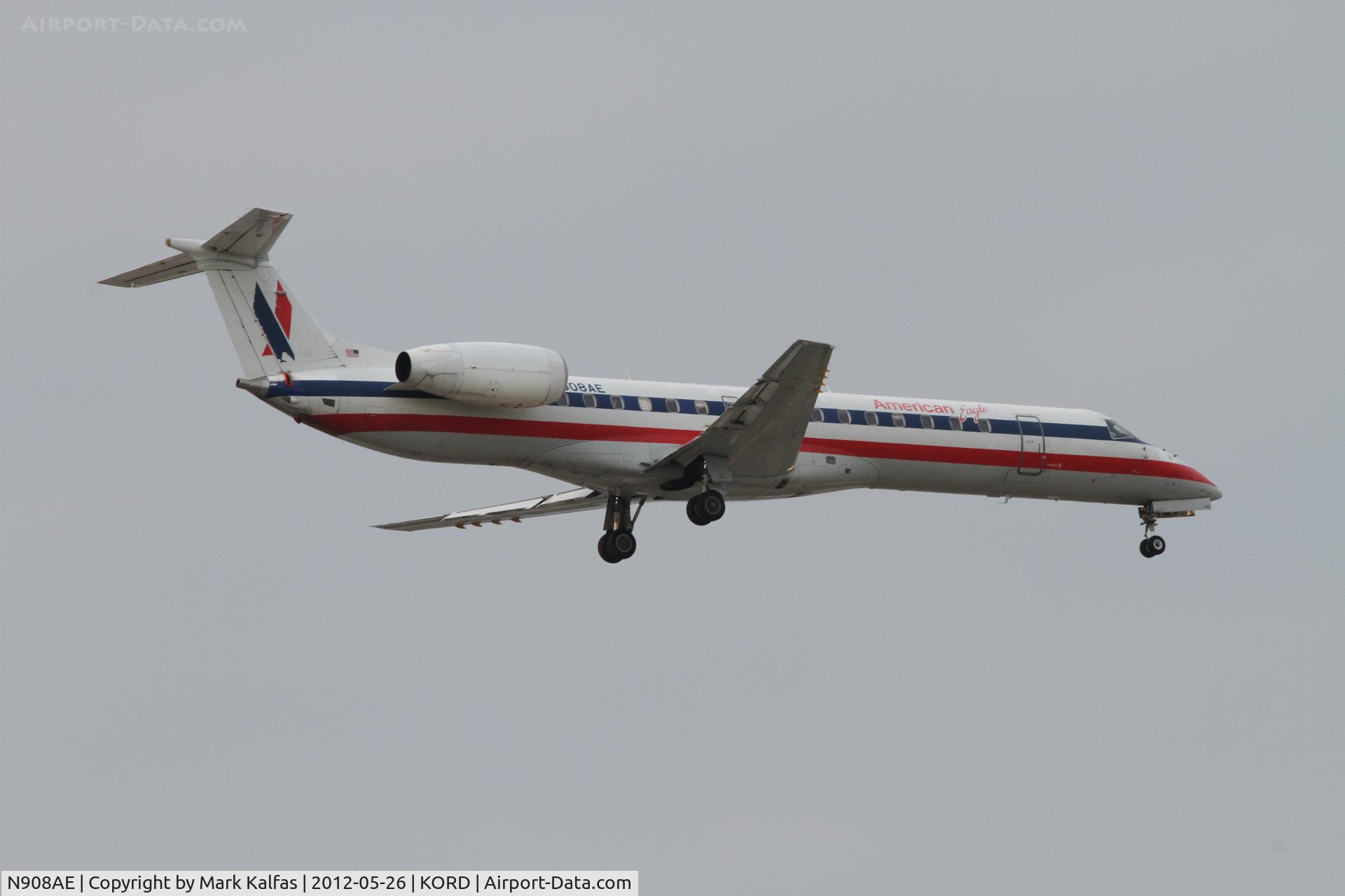 N908AE, 2005 Embraer ERJ-145LR (EMB-145LR) C/N 14500897, American Eagle Embraer EMB-145LR, EGF4334 arriving from Will Rogers World/KOKC, RWY 10 approach KORD.