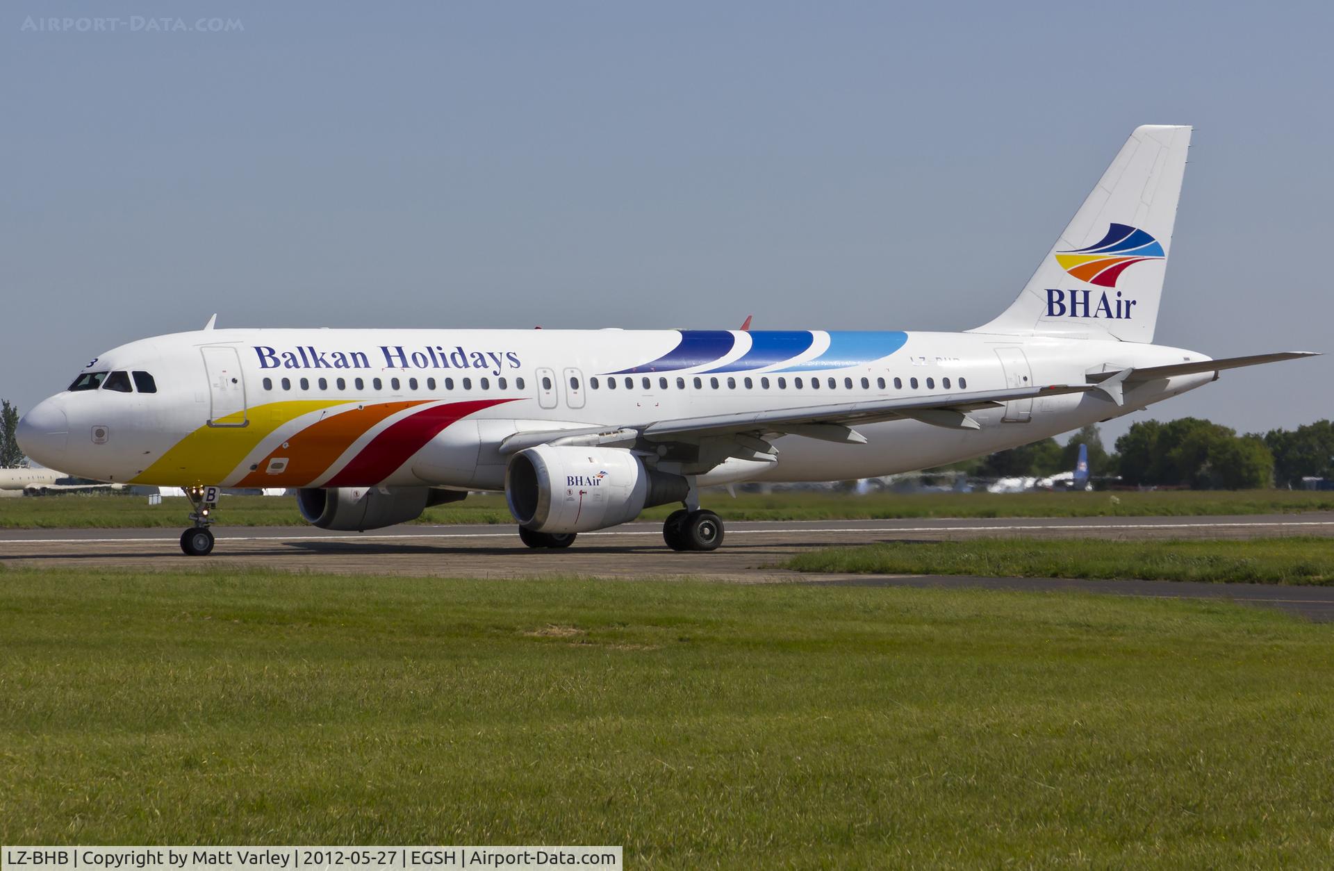 LZ-BHB, 1992 Airbus A320-212 C/N 294, About to depart EGSH.