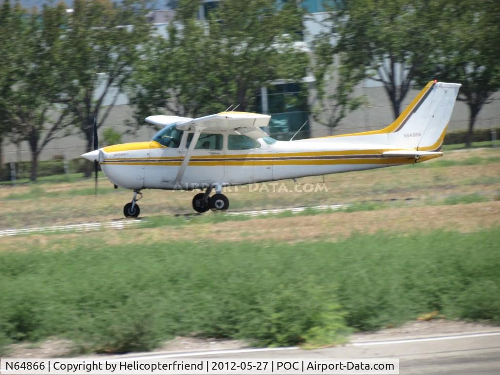 N64866, 1982 Cessna 172P C/N 17275639, Down and rolling out