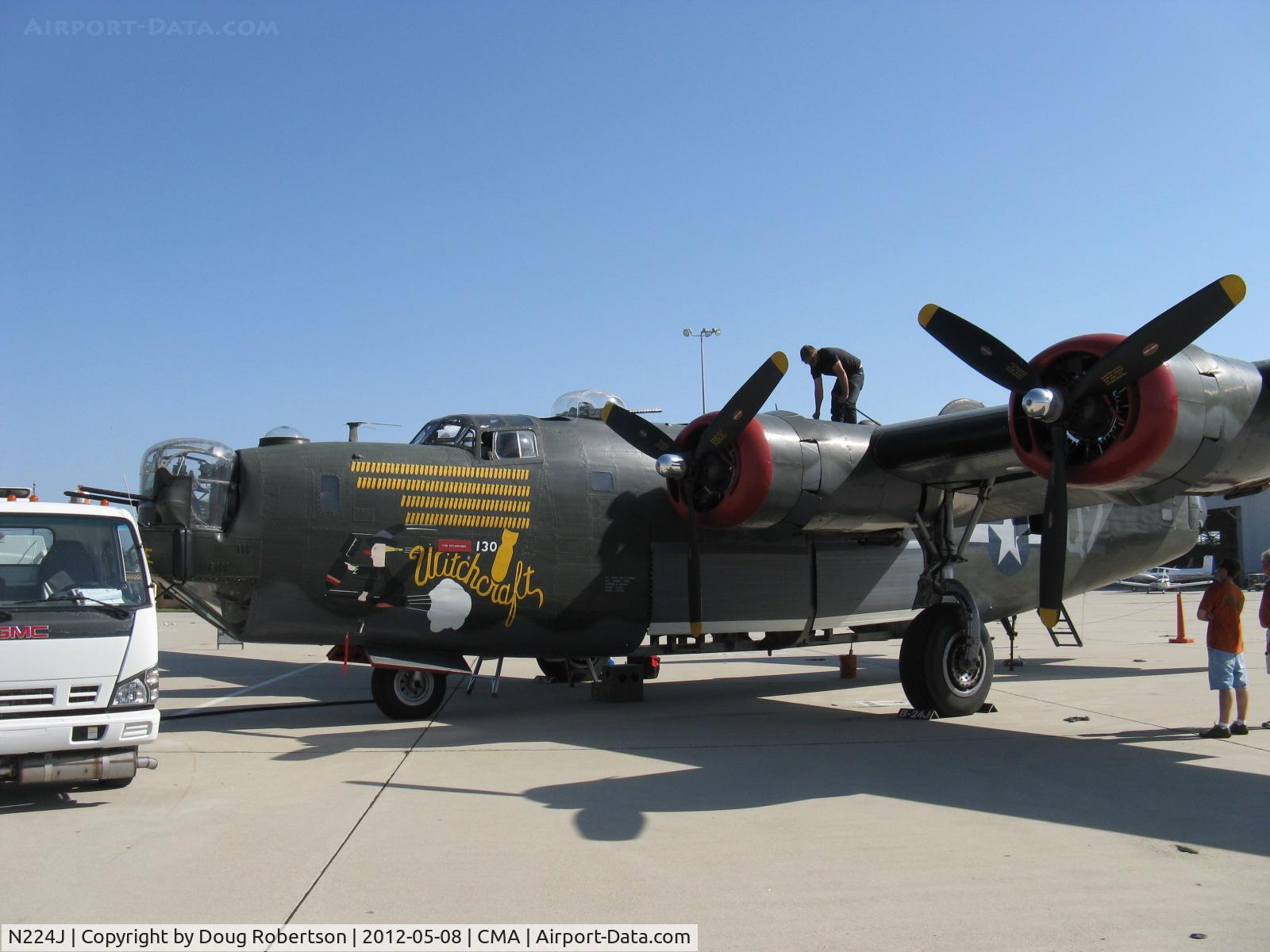 N224J, 1944 Consolidated B-24J-85-CF Liberator C/N 1347 (44-44052), 1944 Consolidated B-24J LIBERATOR 'Witchcraft', in all versions over 18,475 were built by Consolidated, Douglas, Ford & North American Aviation. This is World's SOLE REMAINING FLYING EXAMPLE, refueling