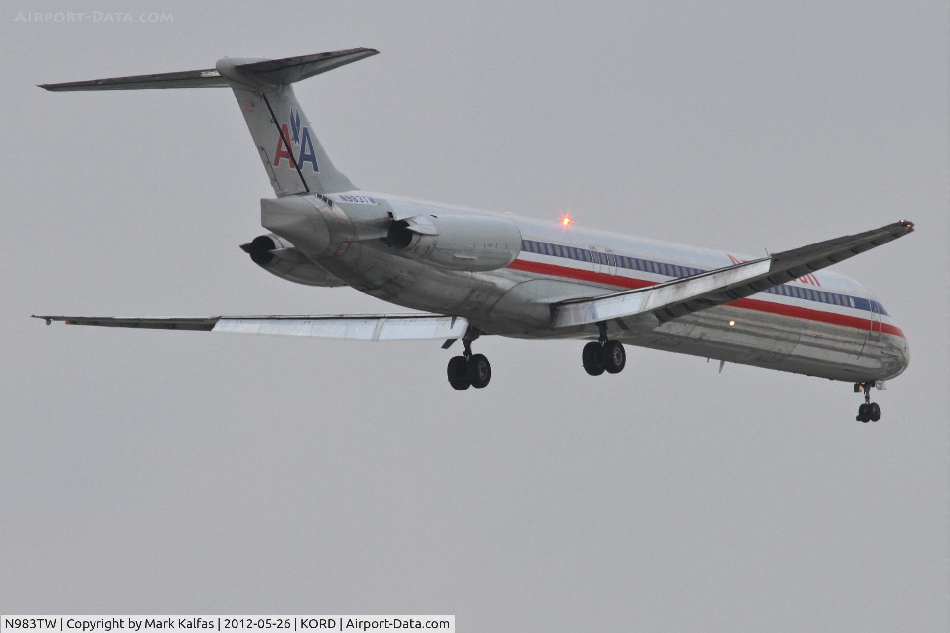 N983TW, 1999 McDonnell Douglas MD-83 (DC-9-83) C/N 53633, American Airlines Mcdonnell Douglas DC-9-83, AAL1280 arriving from Palm Springs Int'l/KPSP, RWY 10 approach KORD.