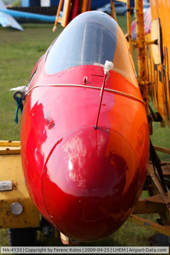HA-4133, 1953 Rubik R-22S Junius 18 C/N E-1026, Esztergom