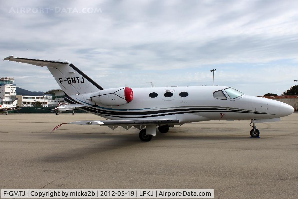 F-GMTJ, 2009 Cessna 510 Citation Mustang Citation Mustang C/N 510-0222, Parked