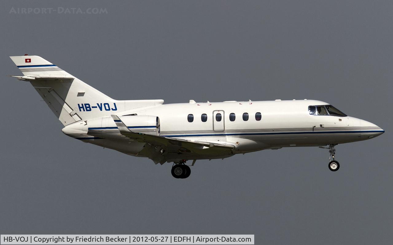 HB-VOJ, 2006 Raytheon Hawker 850XP C/N 258799, on final RW03