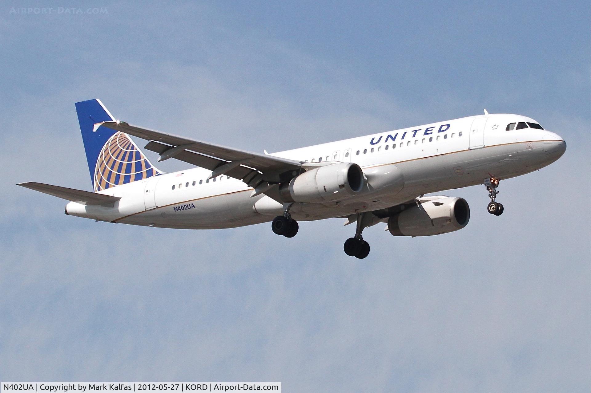 N402UA, 1993 Airbus A320-232 C/N 439, United Airlines Airbus A320-232, UAL792 arriving from Cancun Int'l /MMUN, RWY 14R approach KORD.