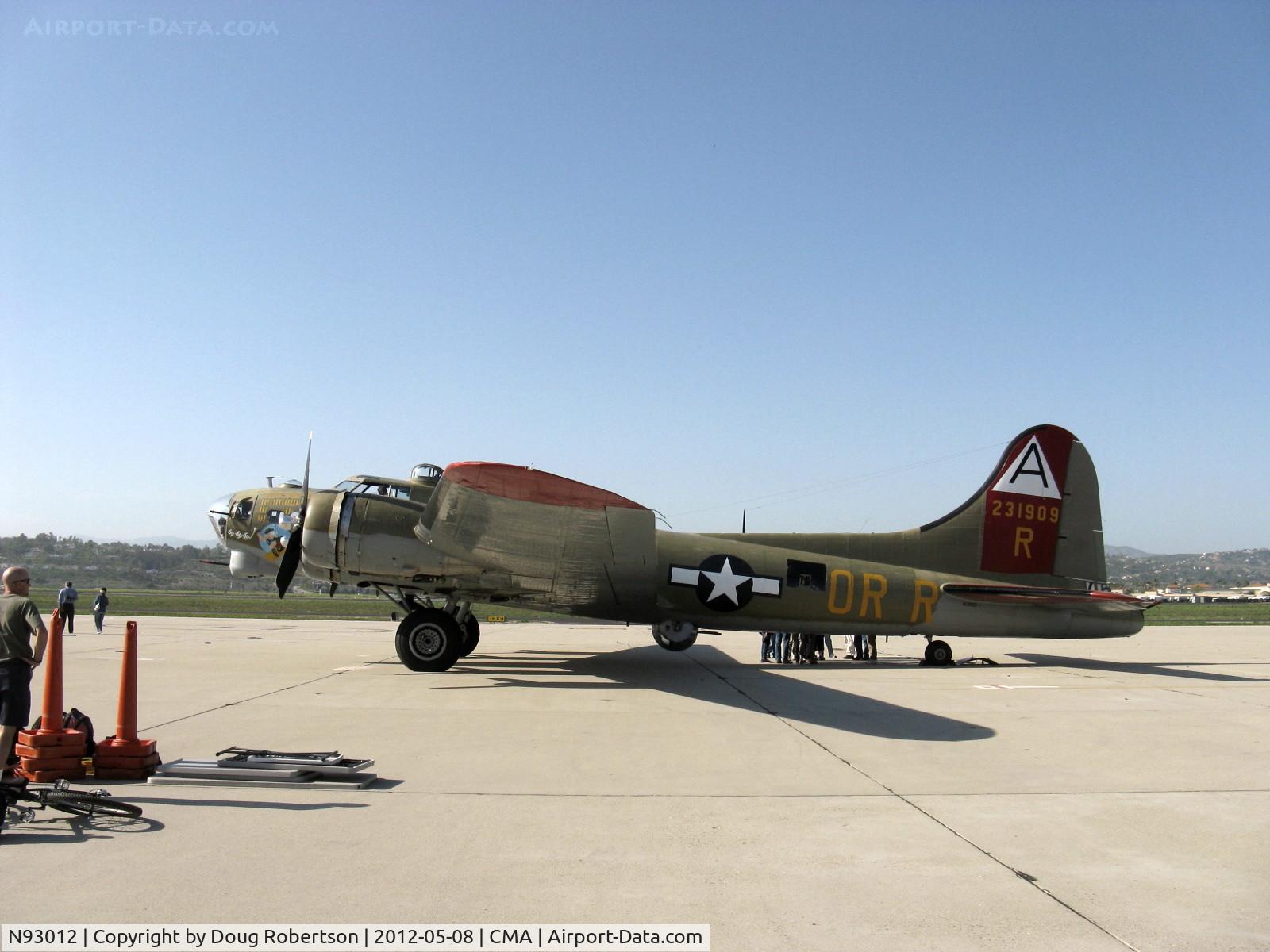 N93012, 1944 Boeing B-17G-30-BO Flying Fortress C/N 32264, 1944 Boeing B-17G FLYING FORTRESS 'Nine O Nine', four turbocharged Wright Cyclone R-1820-97 1,200 Hp each, of the Collings Foundation