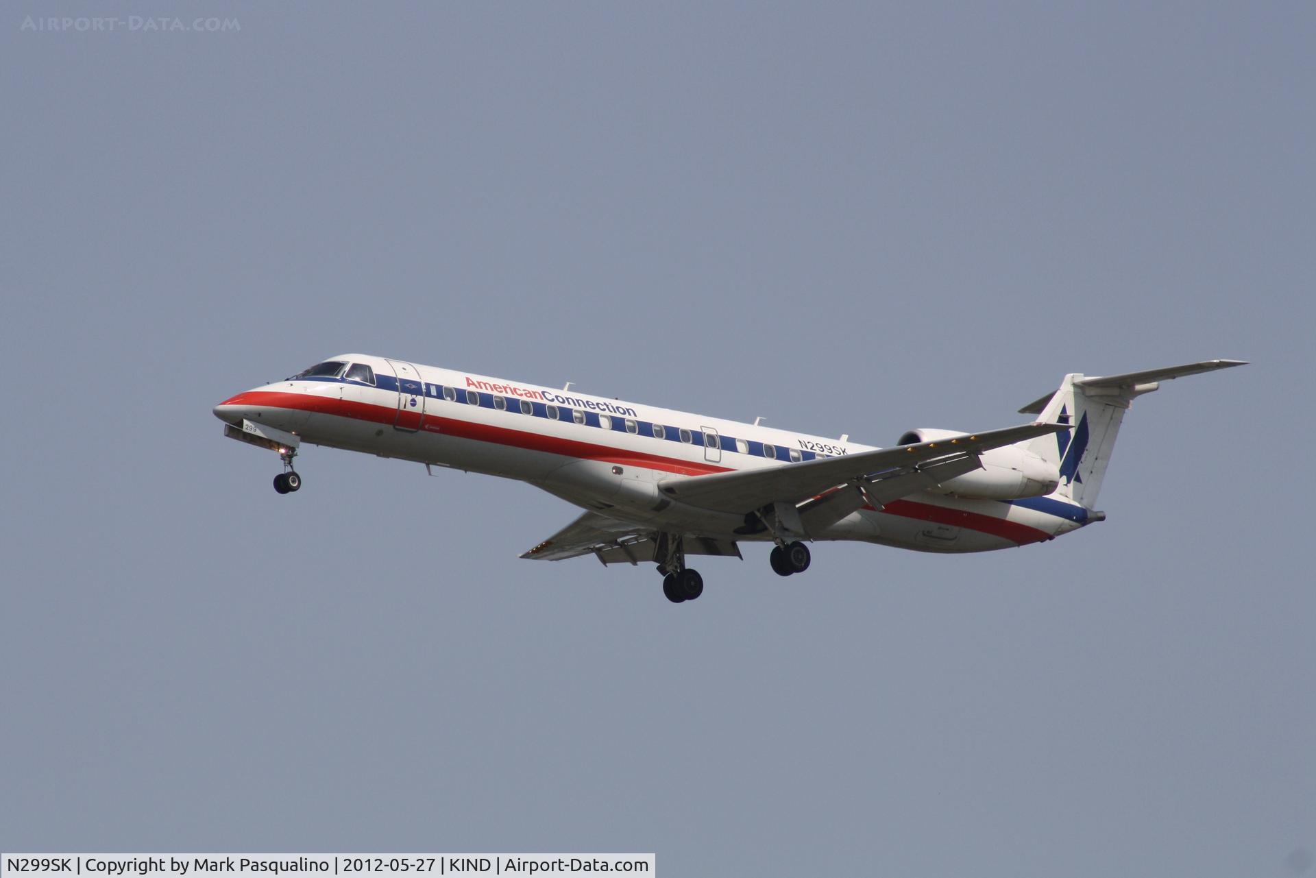 N299SK, 2001 Embraer ERJ-140LR (EMB-135KL) C/N 145532, EMB-135KL