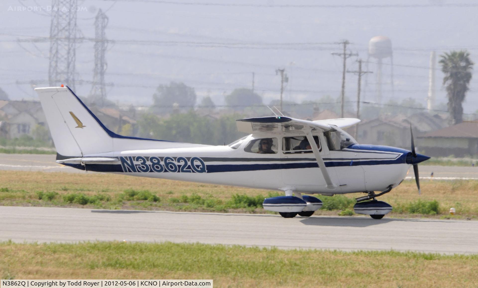 N3862Q, 1971 Cessna 172L C/N 17259962, Taxiing to parking at Chino
