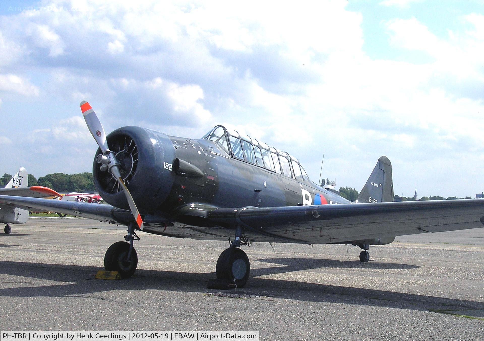PH-TBR, 1943 Noorduyn AT-16 Harvard IIB C/N 14A-808, Stampe Fly in 2012 , Deurne