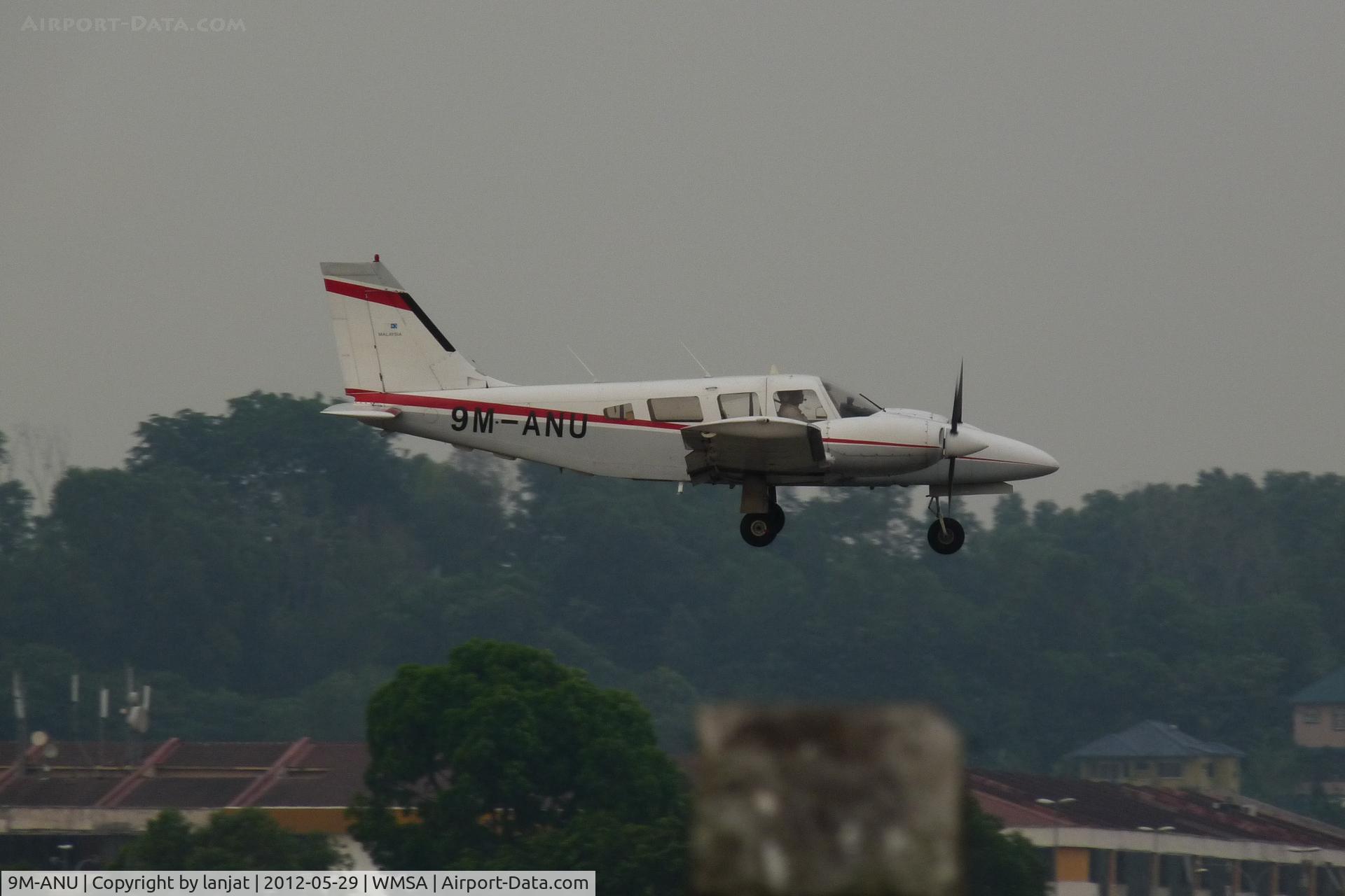 9M-ANU, Piper PA-34-220T Seneca II C/N 34-48044, Touch and Go