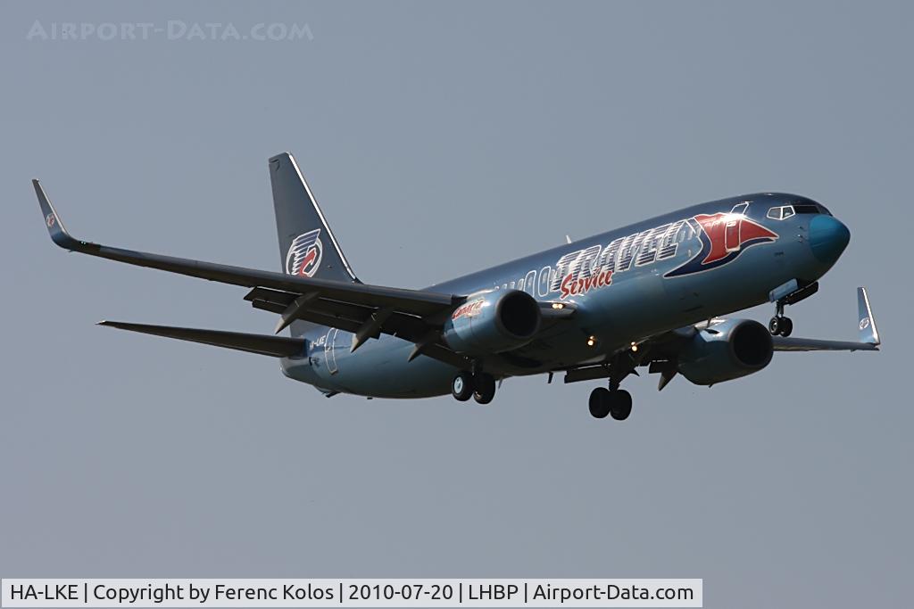 HA-LKE, 2001 Boeing 737-86Q C/N 30278, Ferihegy