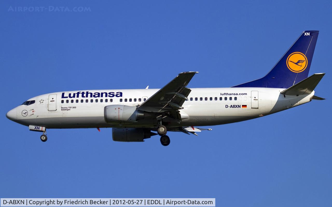 D-ABXN, 1987 Boeing 737-330 C/N 23872, on final RW05R
