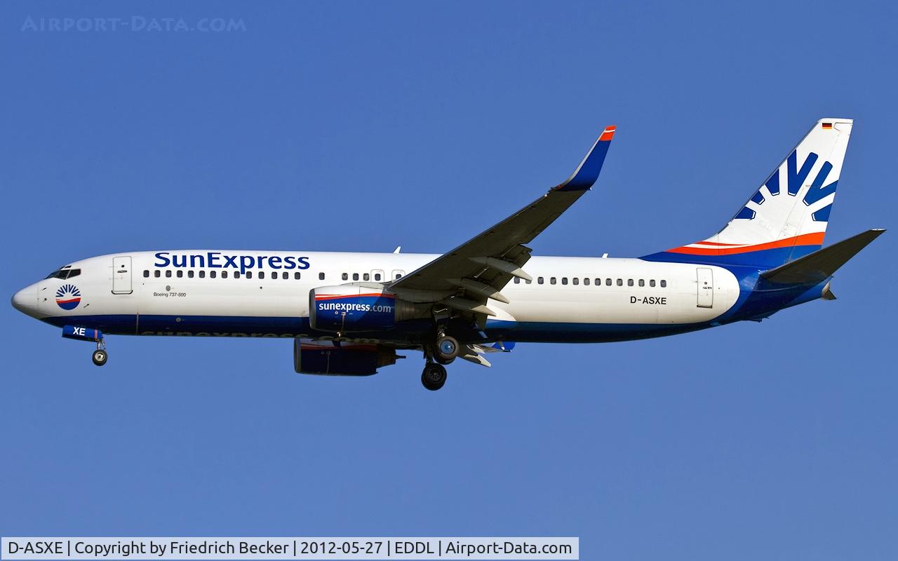 D-ASXE, 2002 Boeing 737-8CX C/N 32365, on final RW05R