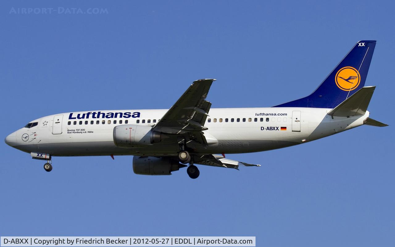 D-ABXX, 1989 Boeing 737-330 C/N 24562, on final RW05R