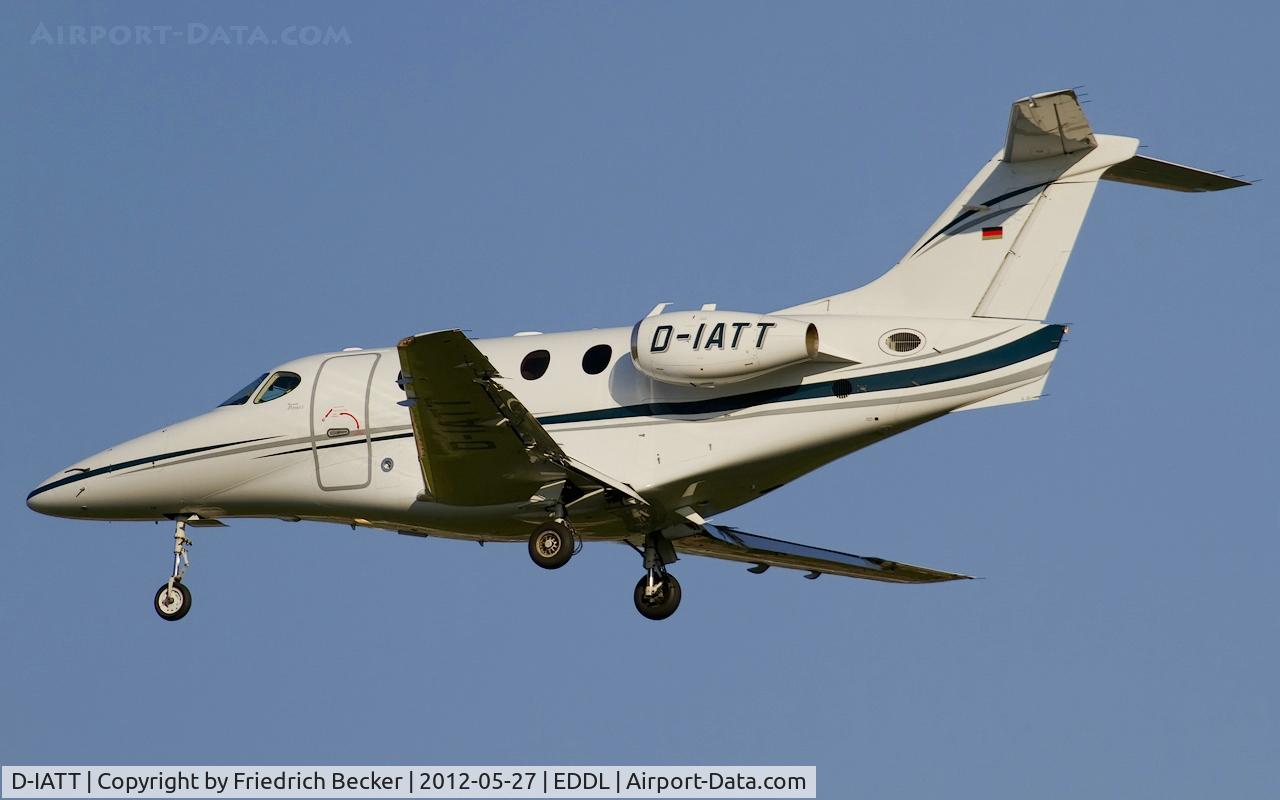 D-IATT, 2002 Raytheon 390 Premier I C/N RB-48, on final RW05R