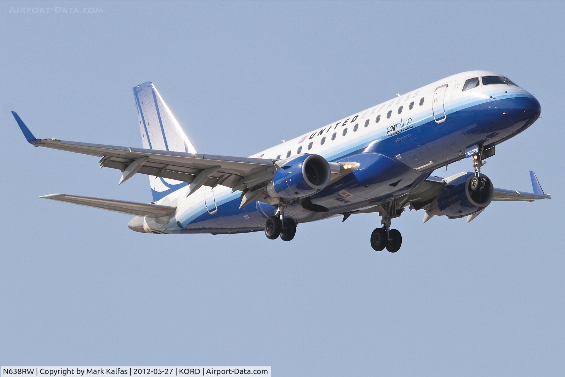N638RW, 2004 Embraer 170SE (ERJ-170-100SE) C/N 17000053, Shuttle America/United Express Embraer ERJ-170SE, TCF3446 arriving from Cedar Rapids-Eastern Iowa /KCID, RWY 14R approach KORD.