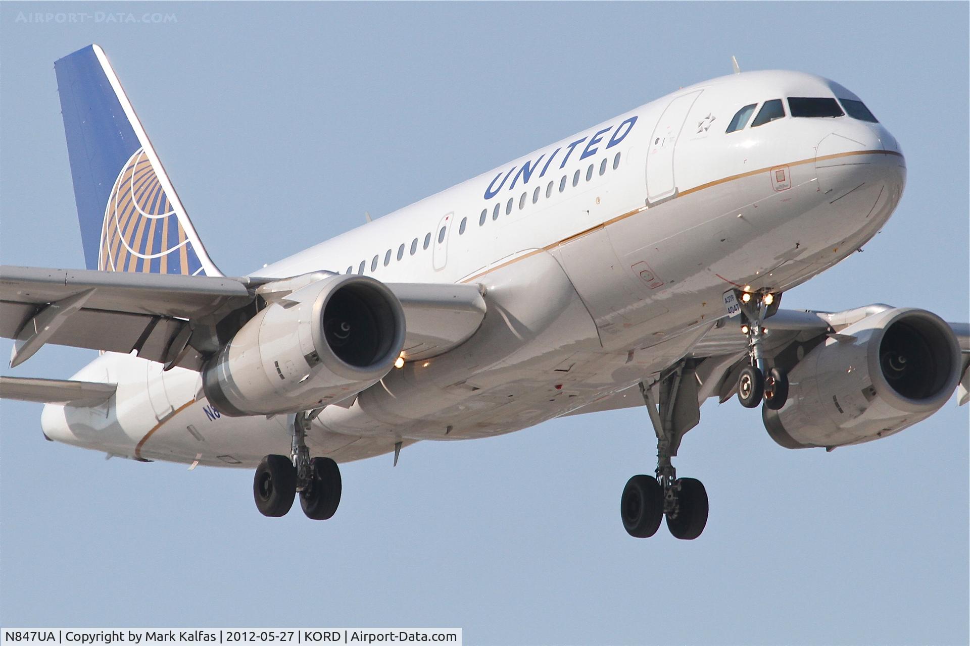 N847UA, 2001 Airbus A319-131 C/N 1627, United Airlines Airbus A319-131, UAL462 arriving from Calgary Int'l /CYYC, RWY 14R approach KORD.