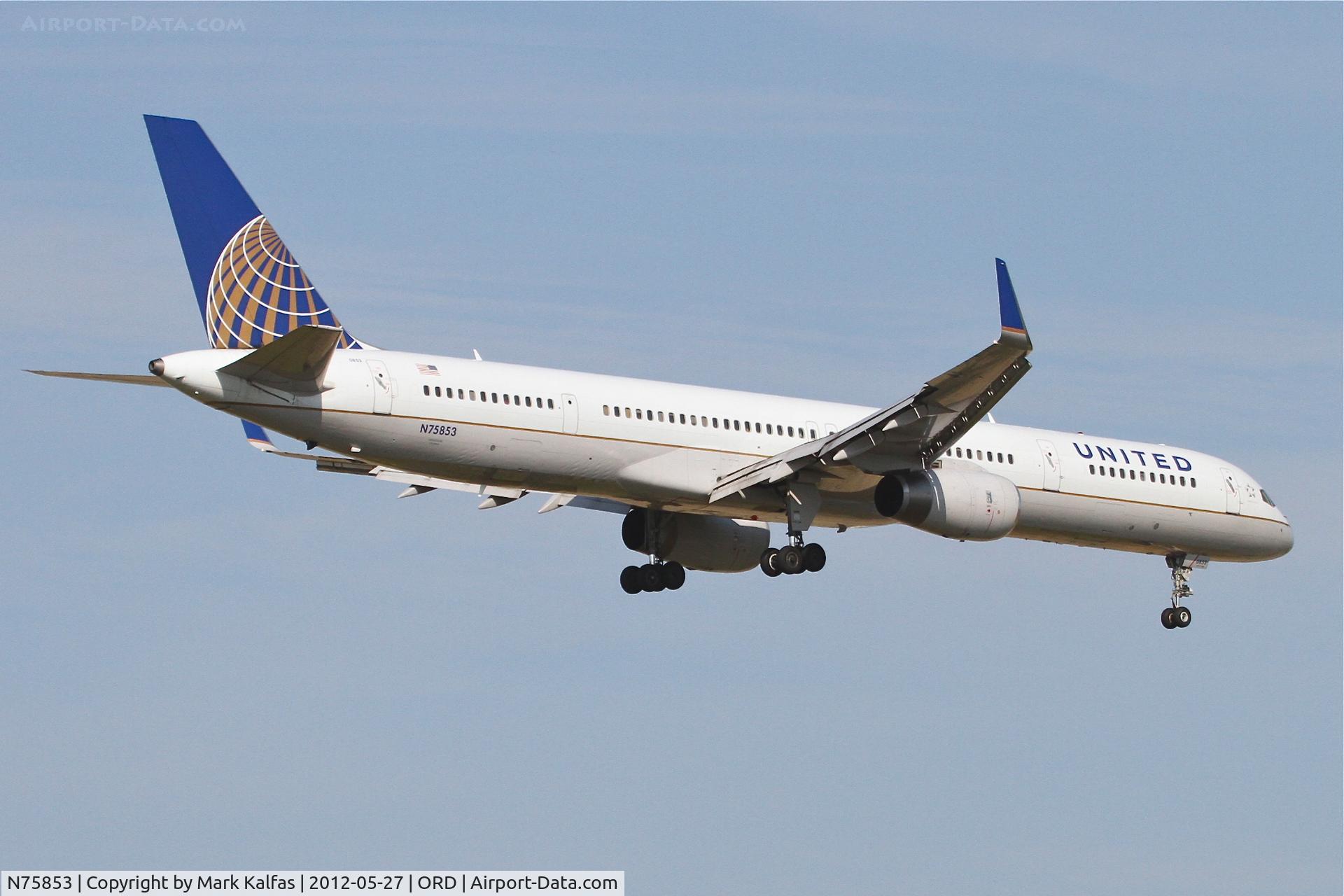 N75853, 2002 Boeing 757-324 C/N 32812, United Airlines Boeing 757-324, UAL1715 arriving from LAX, RWY 14R approach KORD.