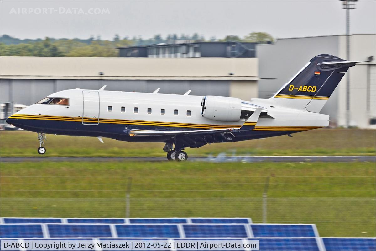 D-ABCD, 2003 Bombardier Challenger 604 (CL-600-2B16) C/N 5565, Bombardier CL-600-2B16