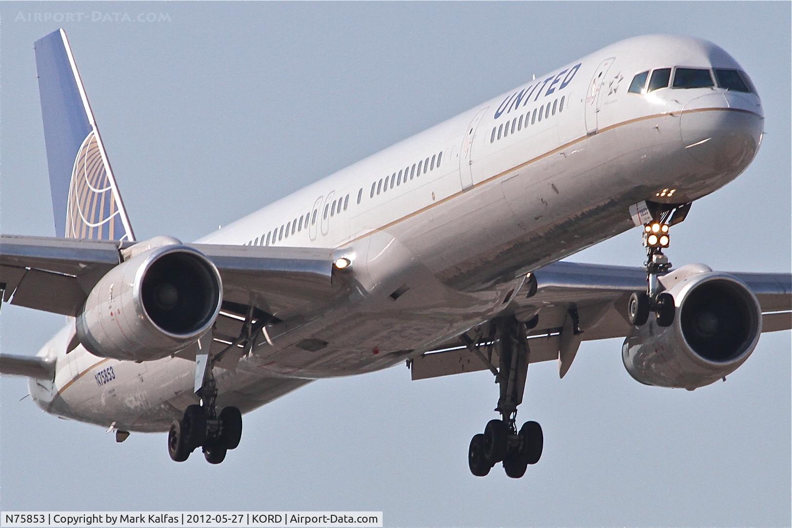 N75853, 2002 Boeing 757-324 C/N 32812, United Airlines Boeing 757-324, UAL1715 arriving from LAX, RWY 14R approach KORD.