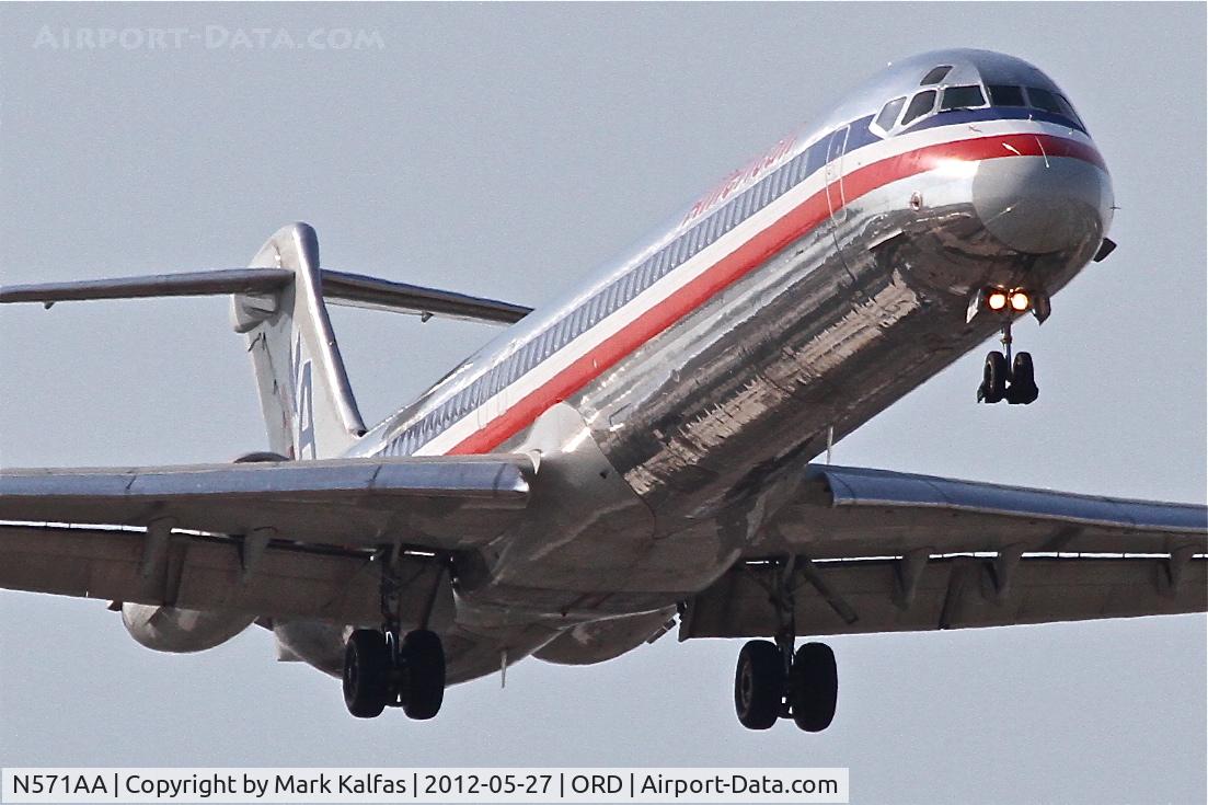 N571AA, 1987 McDonnell Douglas MD-83 (DC-9-83) C/N 49353, American Airlines Mcdonnell Douglas DC-9-83, AAL348 arriving from KLAS, RWY14R KORD.