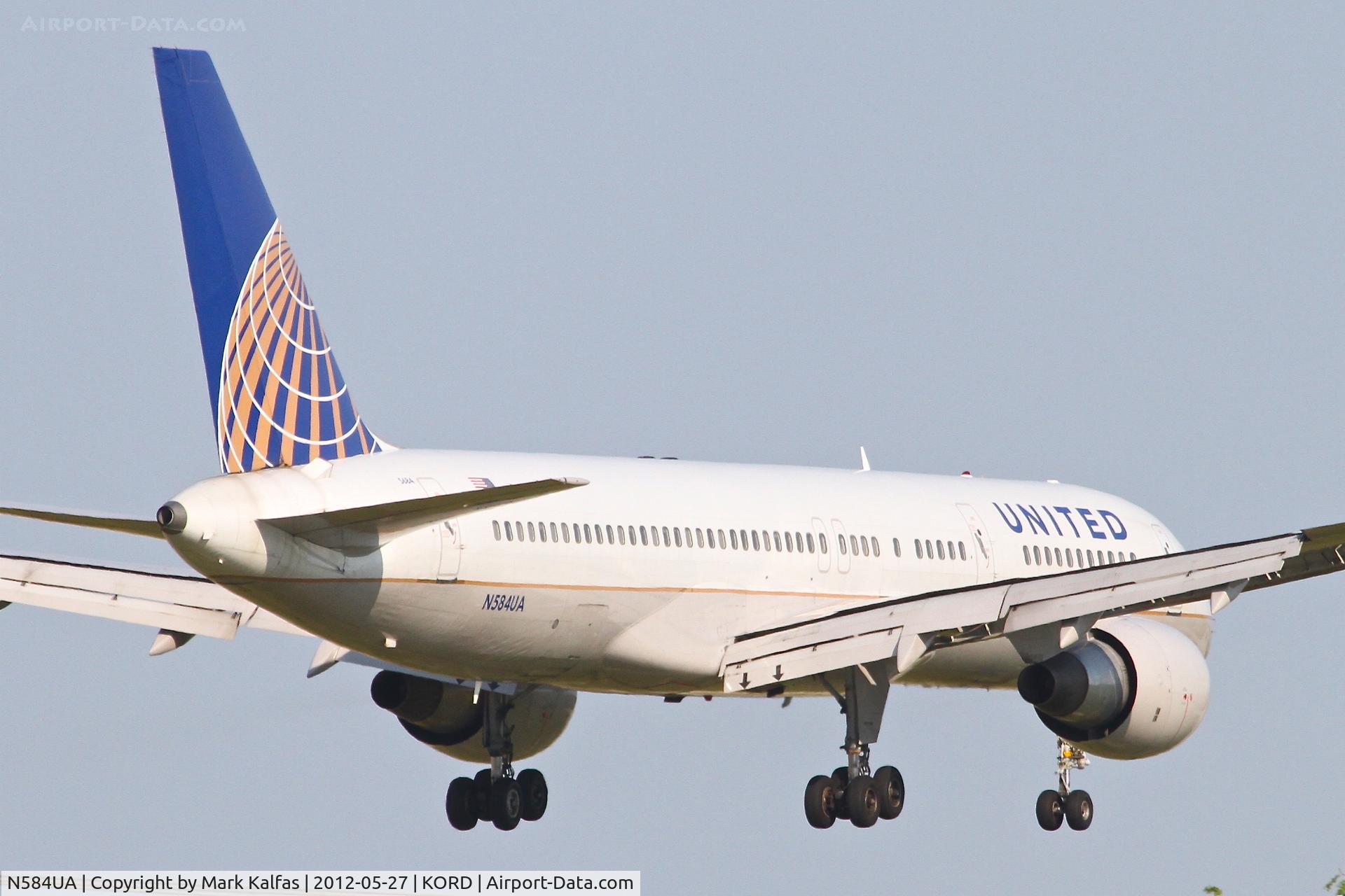 N584UA, 1993 Boeing 757-222 C/N 26706, United Airlines Boeing 757-222, UAL335 arriving from KSFO, RWY 14R approach KORD.