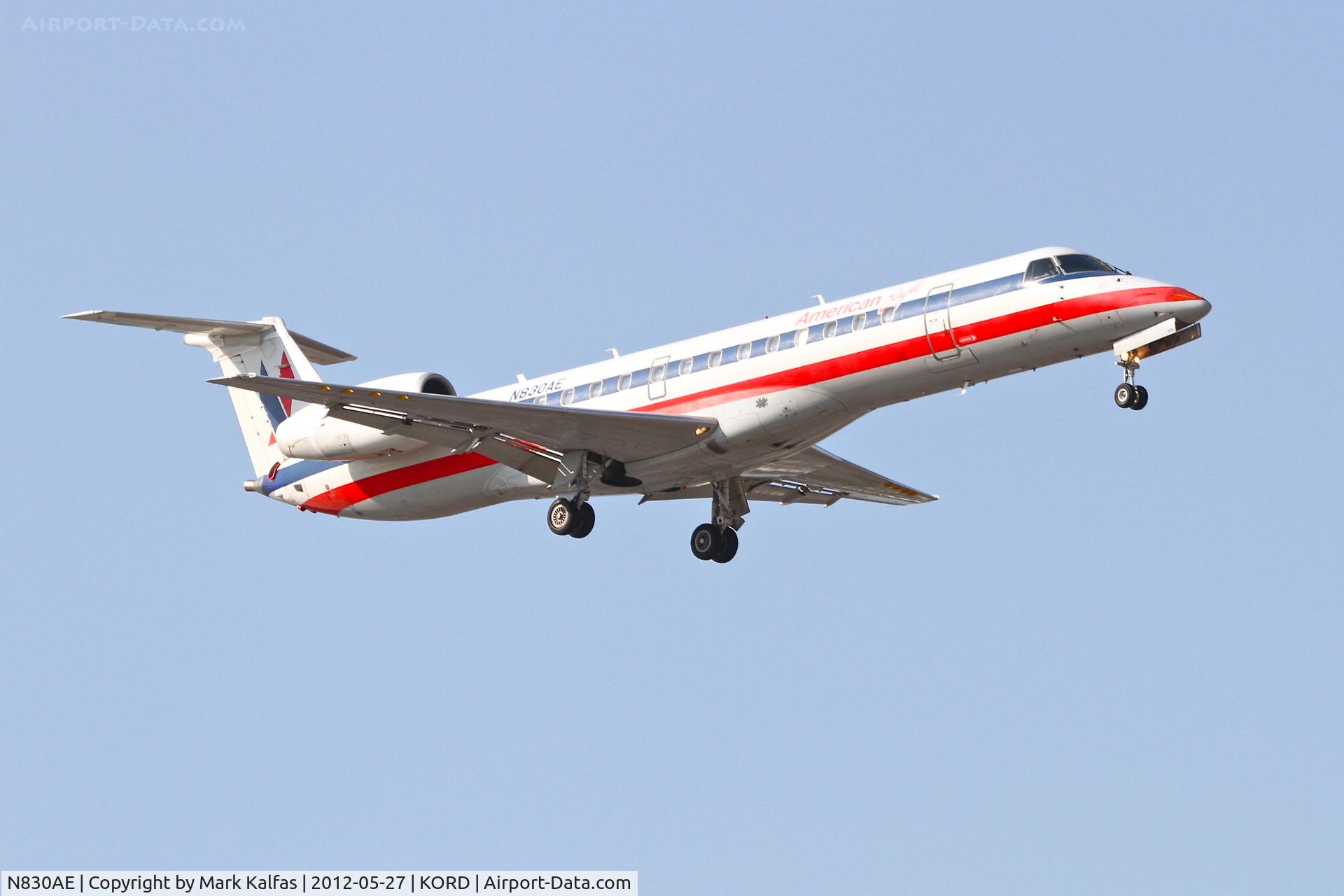 N830AE, 2002 Embraer ERJ-140LR (EMB-135KL) C/N 145615, American Eagle Embraer EMB-135KL, EGF4024 arriving from Central Illinois Regional Airport /KBMI, RWY 14R approach KORD.