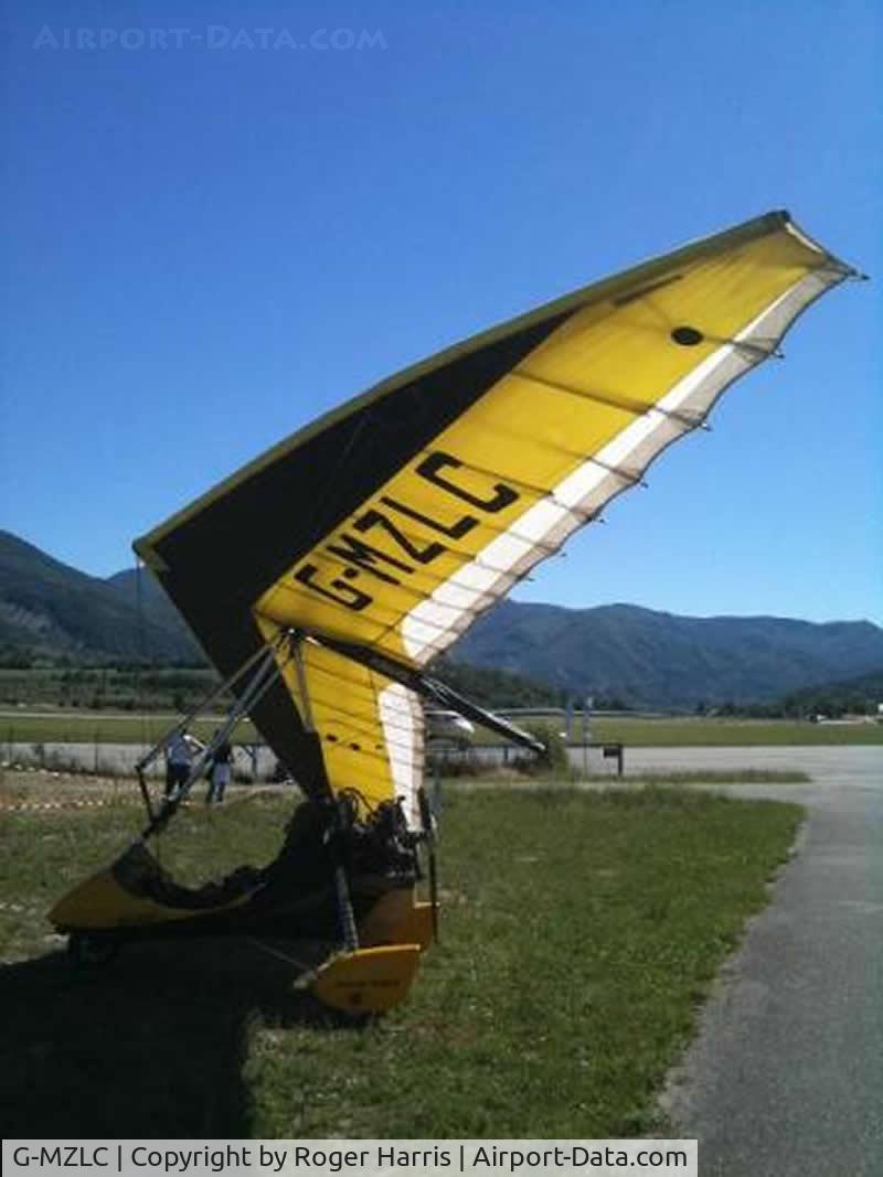 G-MZLC, 1998 Mainair Blade 912 C/N 1146-0298-7-W949, G-MZLC at Gap Tallard in 2011