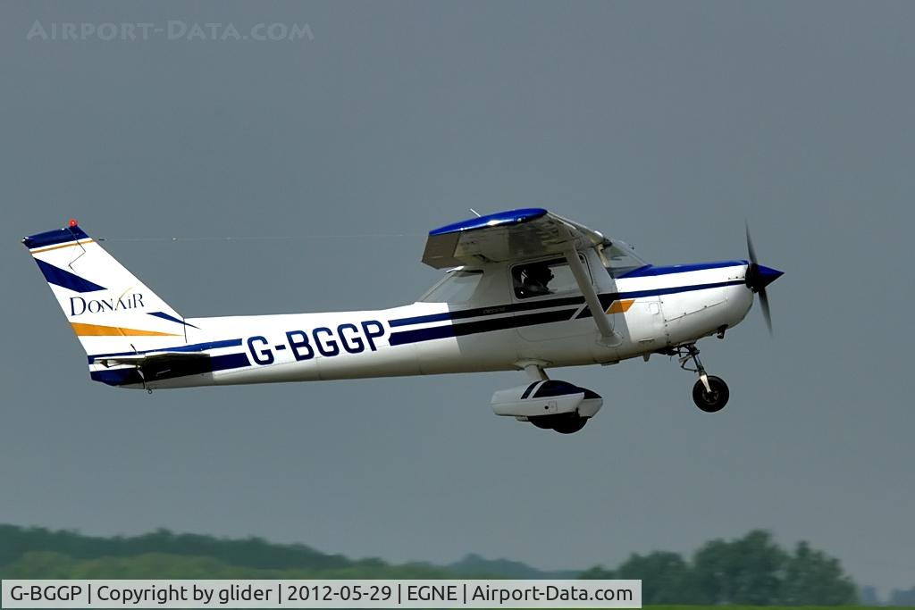 G-BGGP, 1979 Reims F152 C/N 1580, Circuit basher!