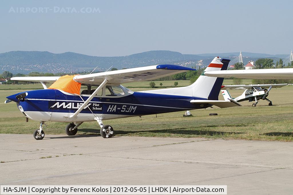 HA-SJM, Cessna 172M C/N 17261908, Dunakeszi