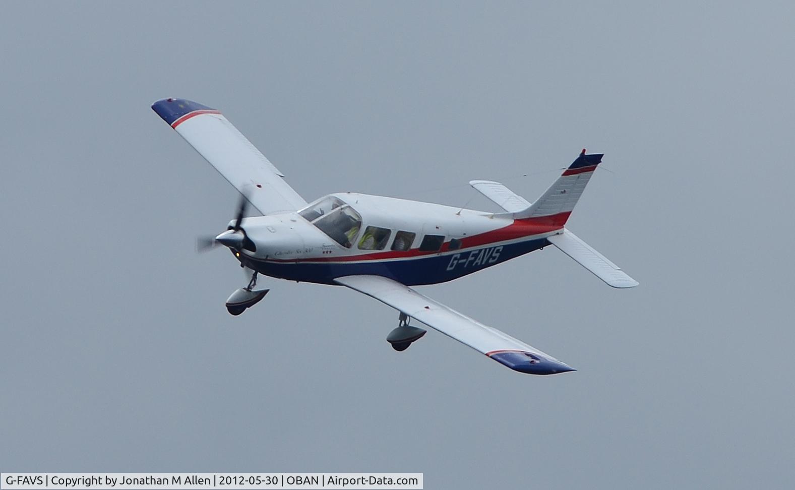 G-FAVS, 1975 Piper PA-32-300 Cherokee Six Cherokee Six C/N 32-7540091, Approacing Oban (Connel) airport.